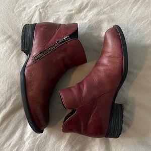 Born leather booties, Maroon (ox blood) color, size 7.5 zip up the side